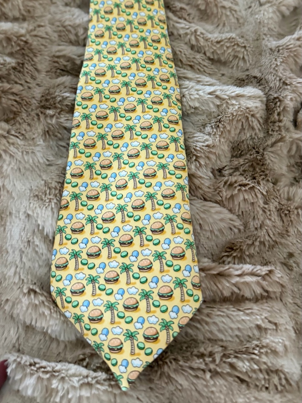 Kids Vineyard Vines Yellow Palm Tree & Burger Pattern Necktie silk